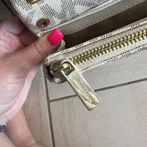 Michael Kors Fulton Small Crossbody - Picture 8 of 8